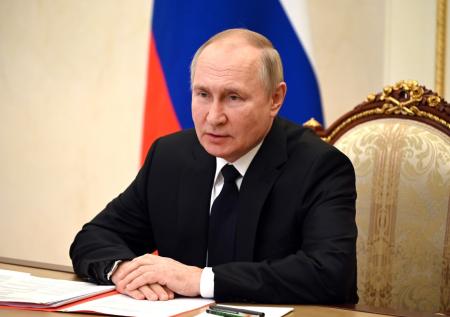 Путин подписал закон, ужесточающий ответственность для иноагентов