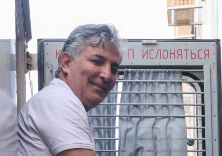 Бывшему адвокату Ефремова продлили срок содержания под стражей