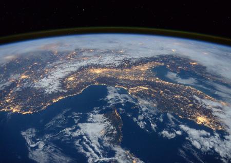 На Земле произошла самая мощная магнитная буря за последний год