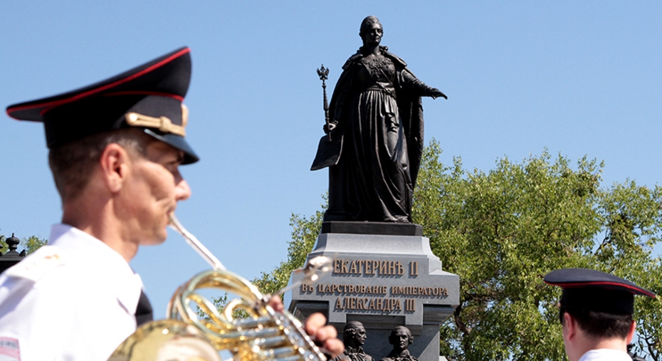 Памятник Екатерине II в Симферополе