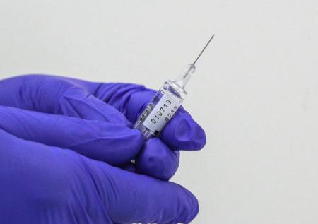 80-летней японке ошибочно ввели две дозы вакцины за сутки