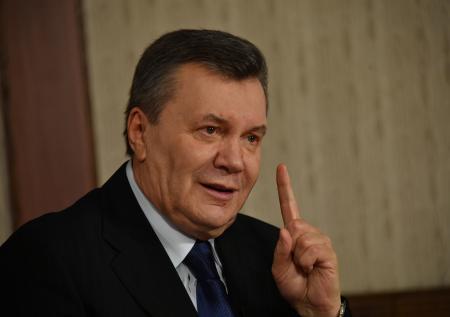 Зеленский высмеял сбежавшего с Украины Януковича