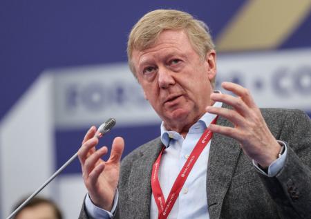 Чубайс рассказал, как его уход из АРВЭ поможет организации