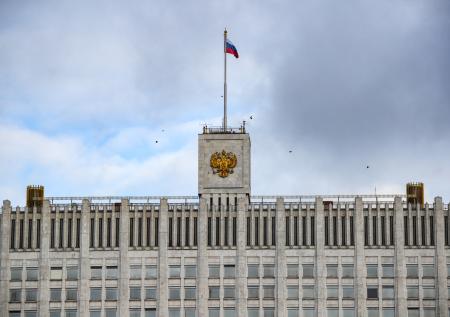 «Левада-Центр»: уровень доверия президенту упал до 53%
