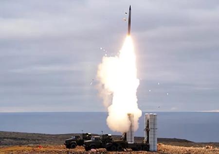 Минобороны получило очередной полк С-400