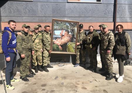 «Мы дойдем до границы с Польшей»: репортаж с базы батальона ДНР «Спарта»