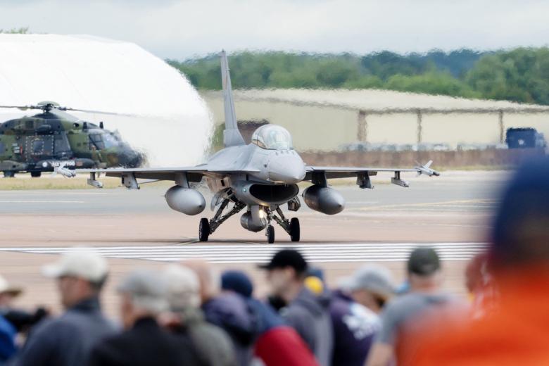 F-16