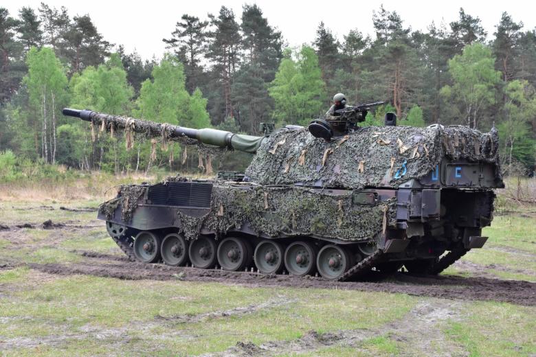 Самоходная артиллерийская установка Panzerhaubitze 2000