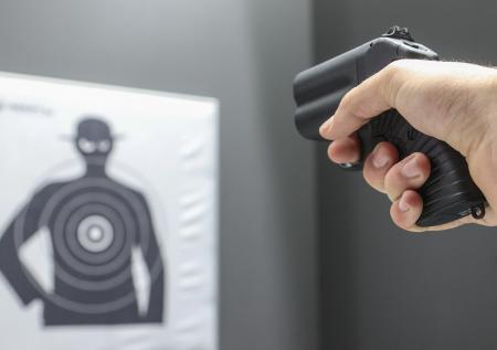 В Госдуме предложили ограничить использование травматического оружия