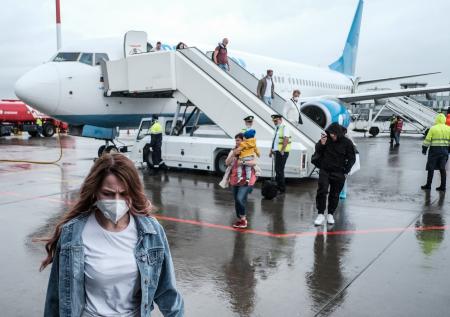Авиакомпаниям предложили ввести бонусы для привитых от ковида пассажиров
