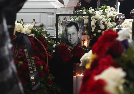 «С любимыми не расставайтесь»: старшая дочь Левкина попрощалась с отцом