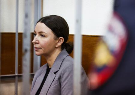 Суд арестовал автомобили Блиновской на 48 млн рублей