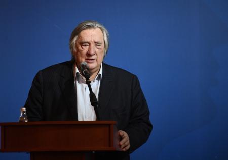 Проханов: у России нет никакого шанса погибнуть, она обречена жить вечно