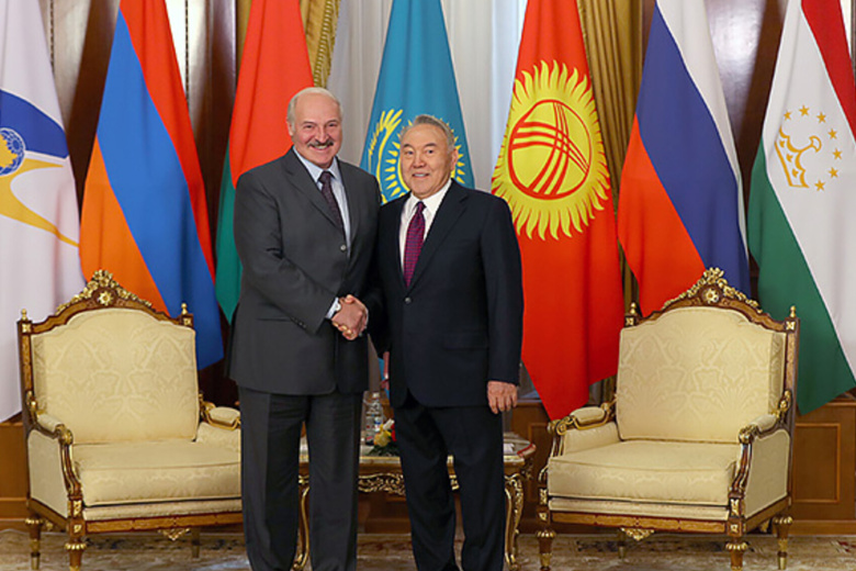 Президент Белоруссии Александр Лукашенко и Нурсултан Назарбаев