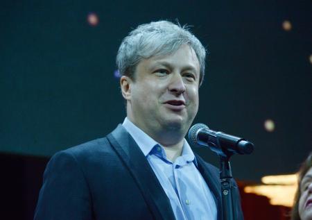 «Ощущение надёжности»: Долин объяснил традицию смотреть новогодние фильмы
