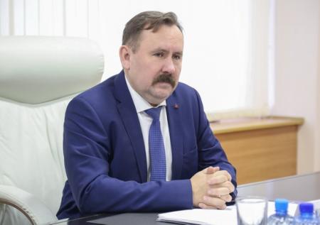 Глава ФСИН заявил, что коронавирус заключённым не грозит