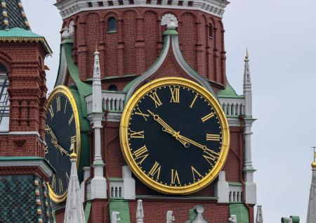 Куранты на Спасской башне отключат для установки новых колоколов