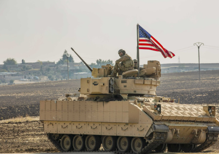 Западная коалиция уходит с крупнейшей сирийской военной базы