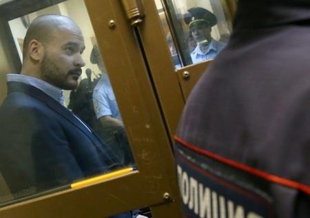 Охрана московского кладбища усилена перед похоронами Тесака 