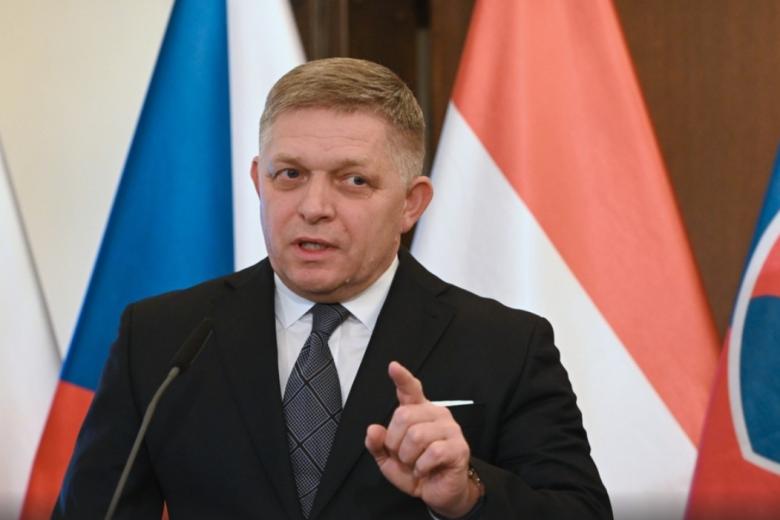 Роберт Фицо