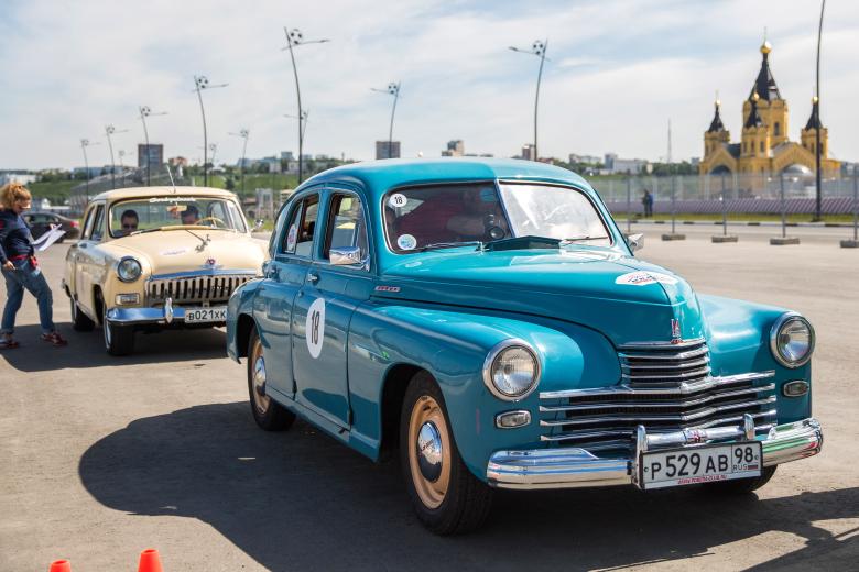 Автомобиль ГАЗ М-20 «Победа» на фестивале классических автомобилей ГАЗ