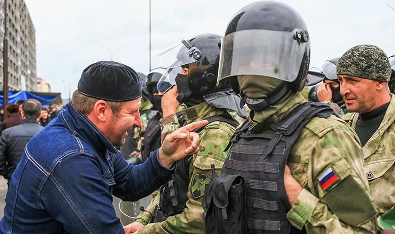 Митинг в Магасе против принятия соглашения об установлении границы между Ингушетией и Чечней