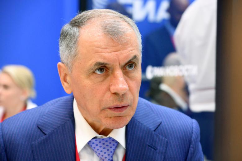 Владимир Константинов