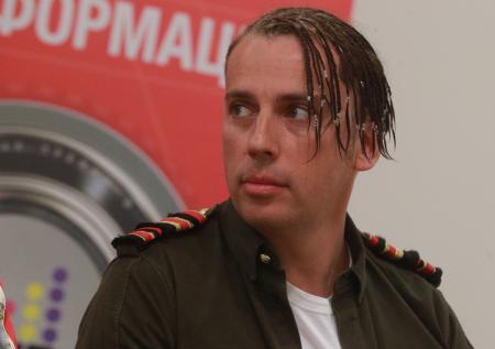 Графолог указала на женские признаки в почерке Максима Галкина