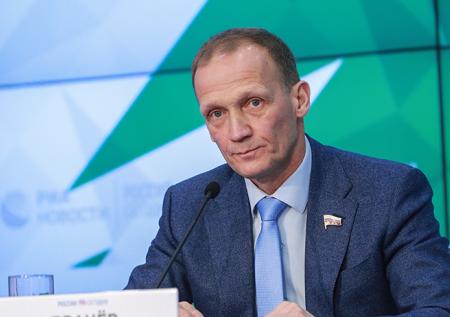 Глава СБР опроверг информацию о назначении тренера-иностранца