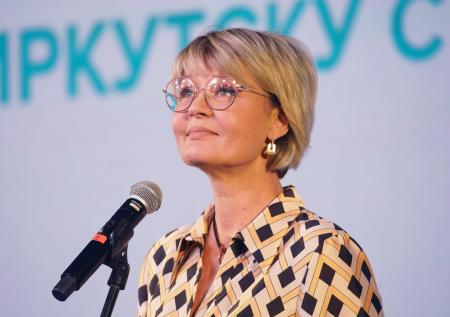 Дочь Меньшова почтила память отца в годовщину смерти