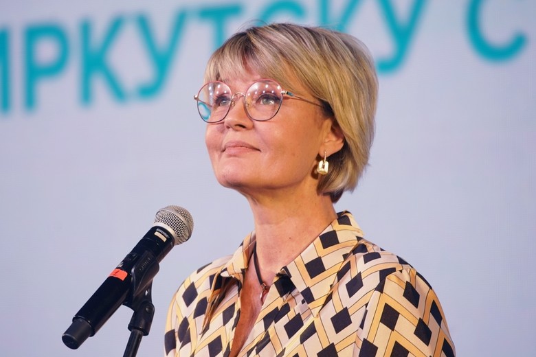 Юлия Меньшова