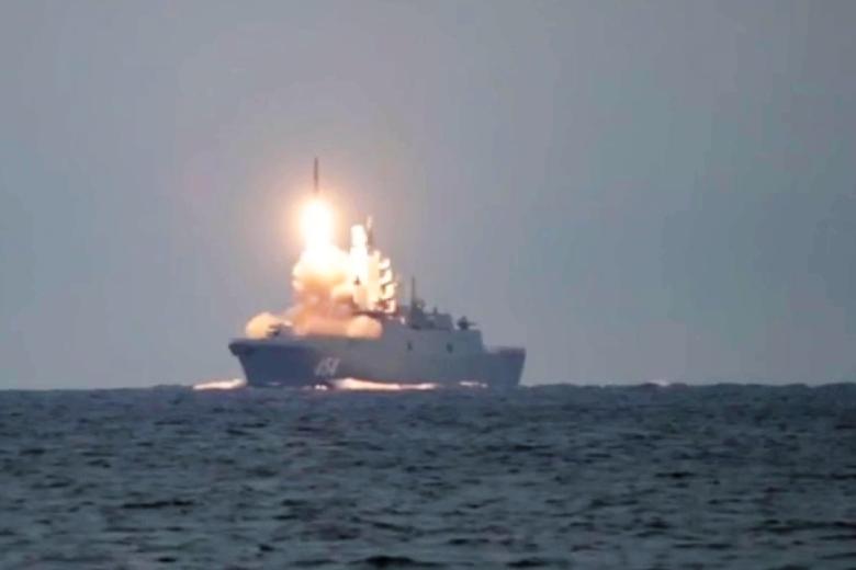 Запуск гиперзвуковой ракеты «Циркон»