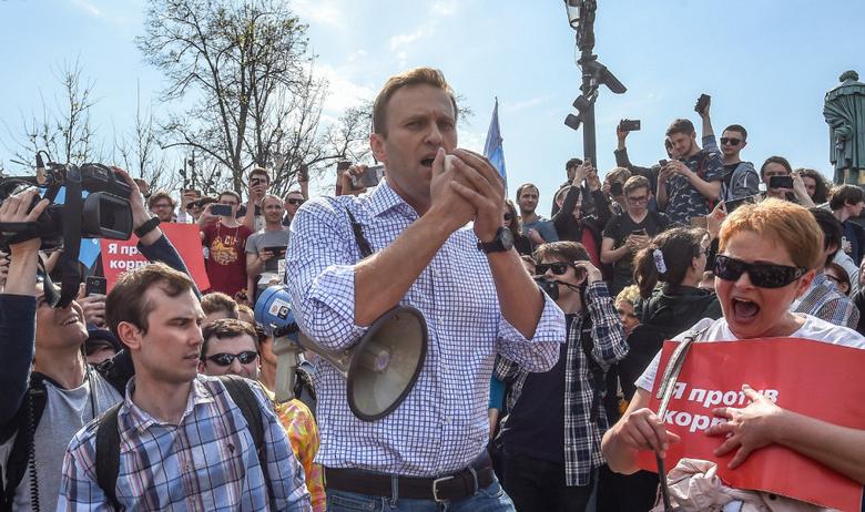 Оппозиционер Алексей Навальный