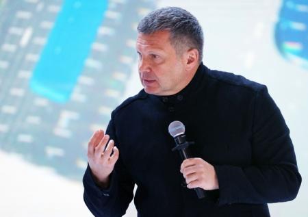 «Но и Галкин сын офицера»: Соловьёв похвалил Киркорова и обругал Галкина
