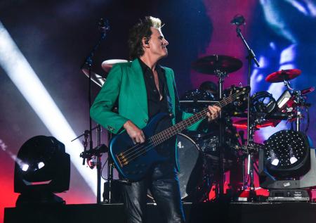 Басист Duran Duran рассказал, что перенёс коронавирус