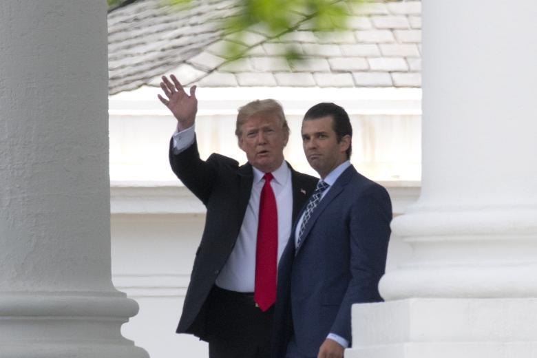 Дональд Трамп с сыном