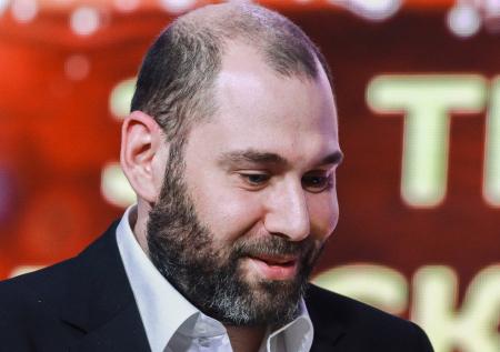 СМИ: Слепаков влюбился в Ходченкову после стриптиза