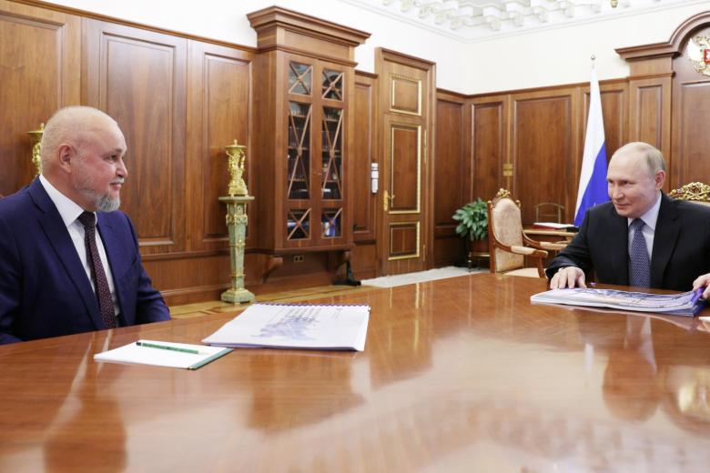 Владимир Путин провёл рабочую встречу с Министром энергетики Сергеем Цивилевым