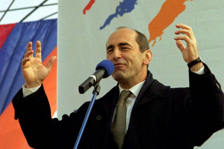 Роберт Кочарян