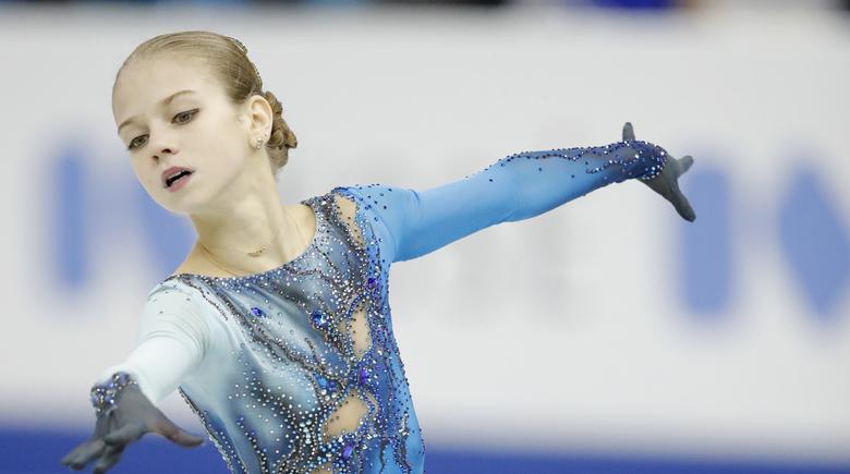 Фигуристка Александра Трусова
