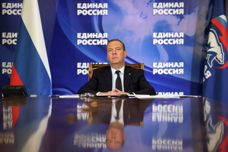 Дмитрий Медведев