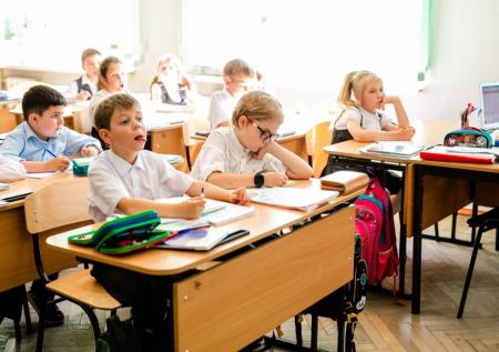 Русскоязычному городу в Эстонии запретили преподавать детям русский язык