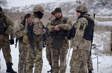 «Водка, коньяк»: пленный офицер рассказал о пьянстве в рядах ВСУ