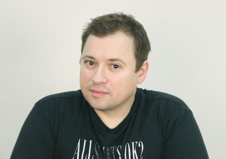 Развод, злость к мигрантам, онкология: где сейчас звезда «Универа» Гайдулян