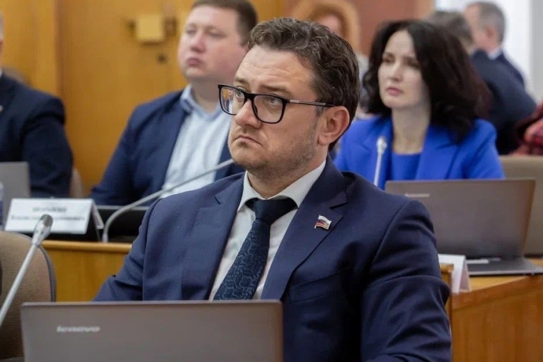 Денис Долженко