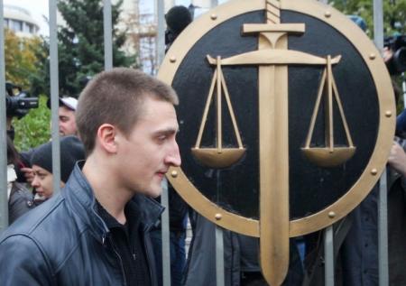 Осуждённый за насилие к полицейскому Устинов подал кассационную жалобу