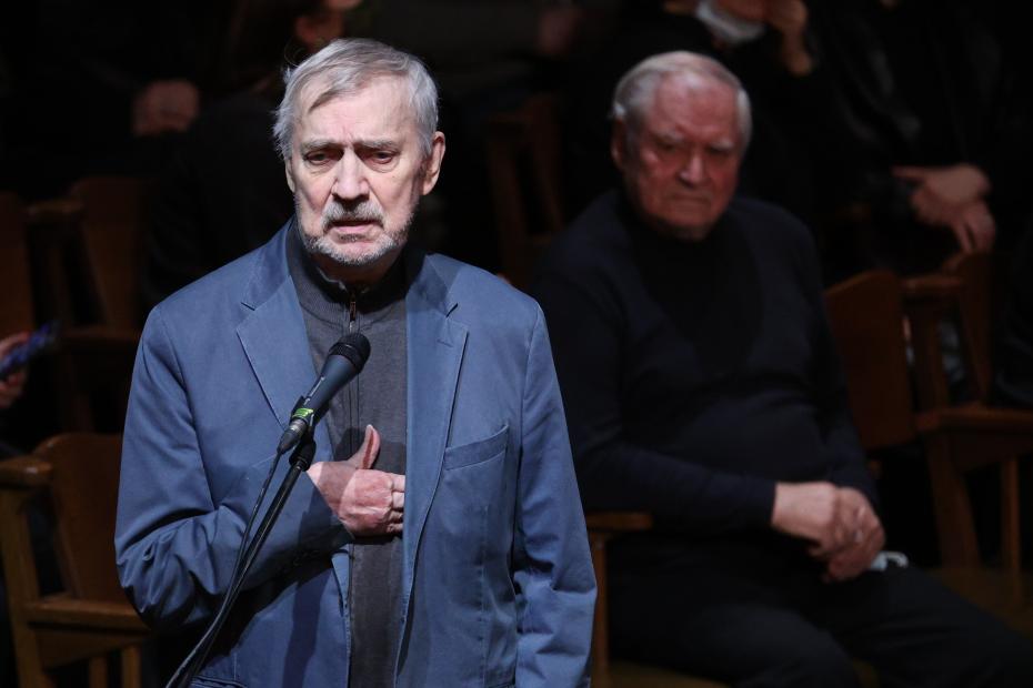 Евгений Киндинов