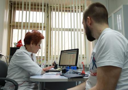 В Совфеде предложили разрешить врачам приватизировать жильё после отработки