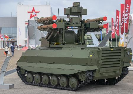Россия впервые применила на учениях боевые роботы «Уран-9» и «Нерехта»