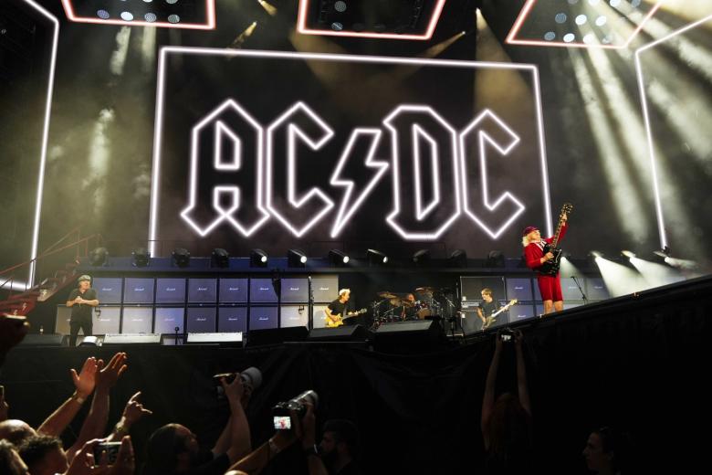 AC/DC